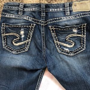 Silver jeans Aiko Mid Straight Capri